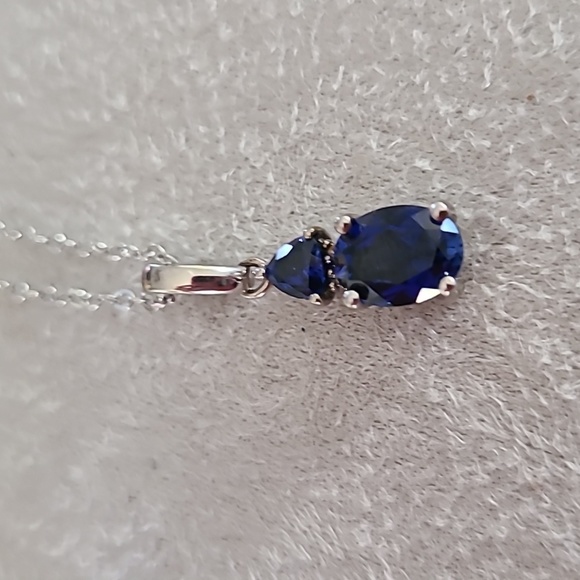STERLING SILVER CREATED BLUE SAPPHIRE WITH DIAMOND ACCENT PENDANT APPROX 18" - Picture 4 of 15